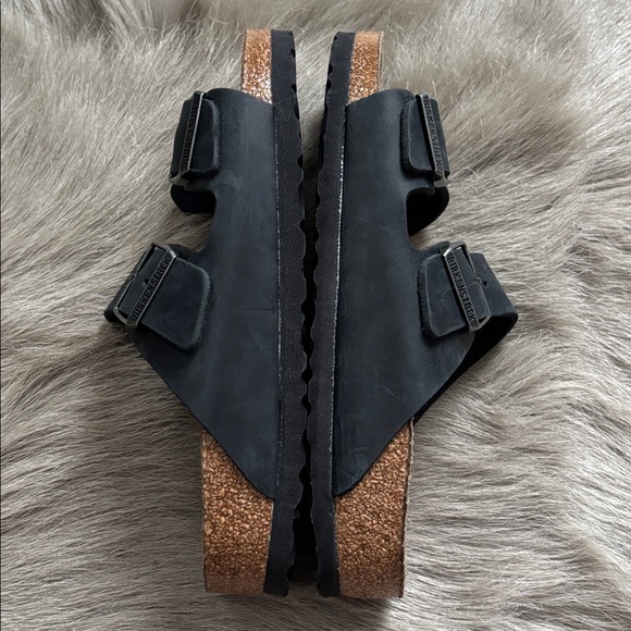 NEW Birkenstock Arizona black oiled leather sandals soft footbed 38 narrow - Picture 5 of 7